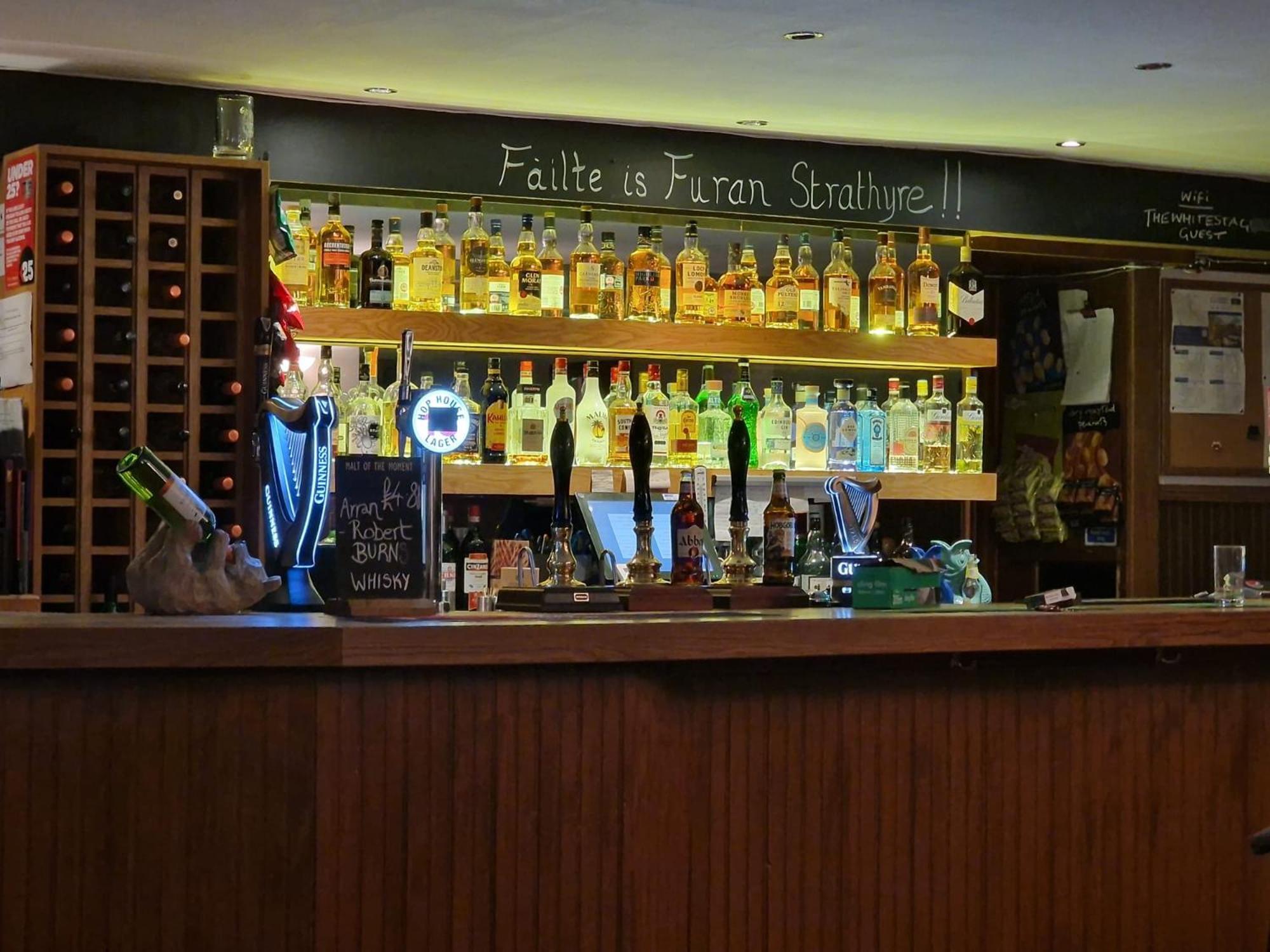 The White Stag Inn Strathyre Buitenkant foto